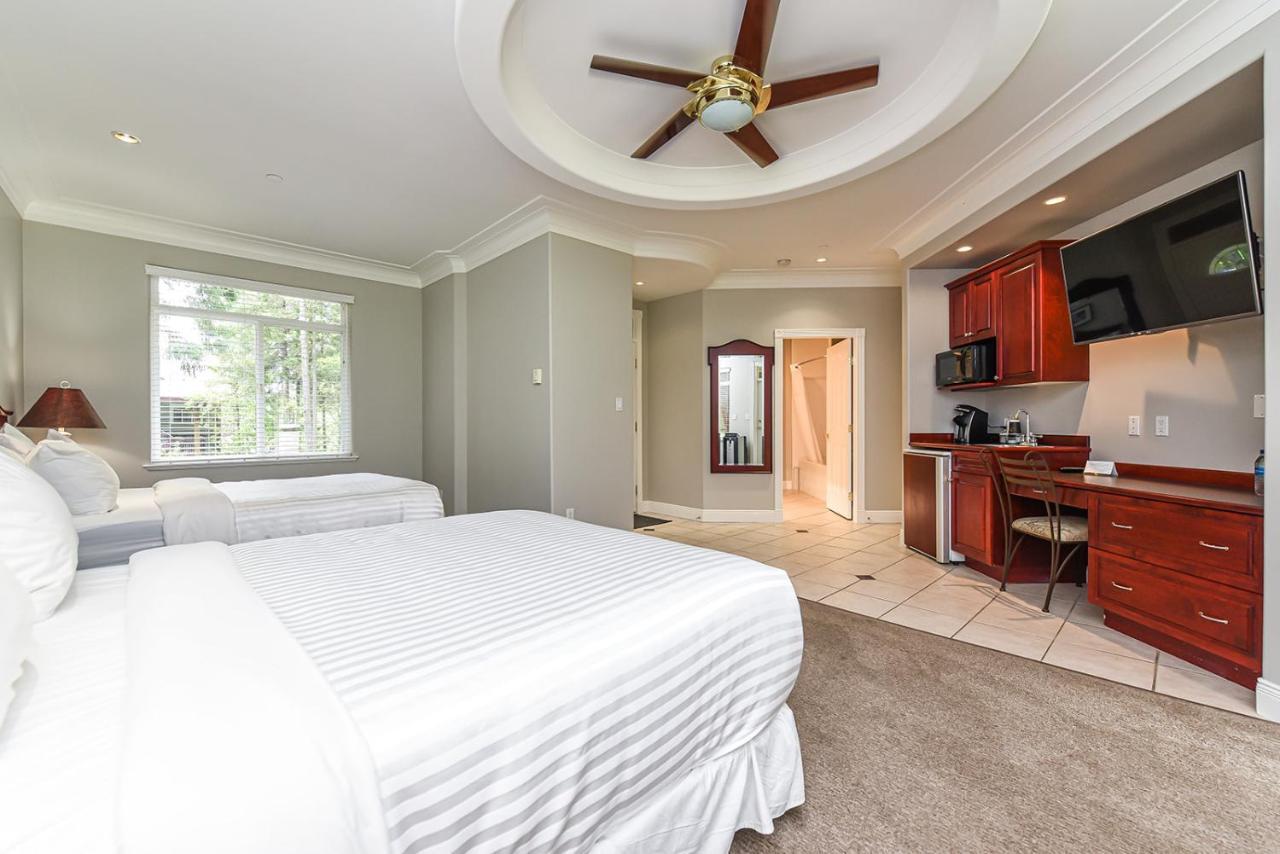 Queen Room Two Queen Beds