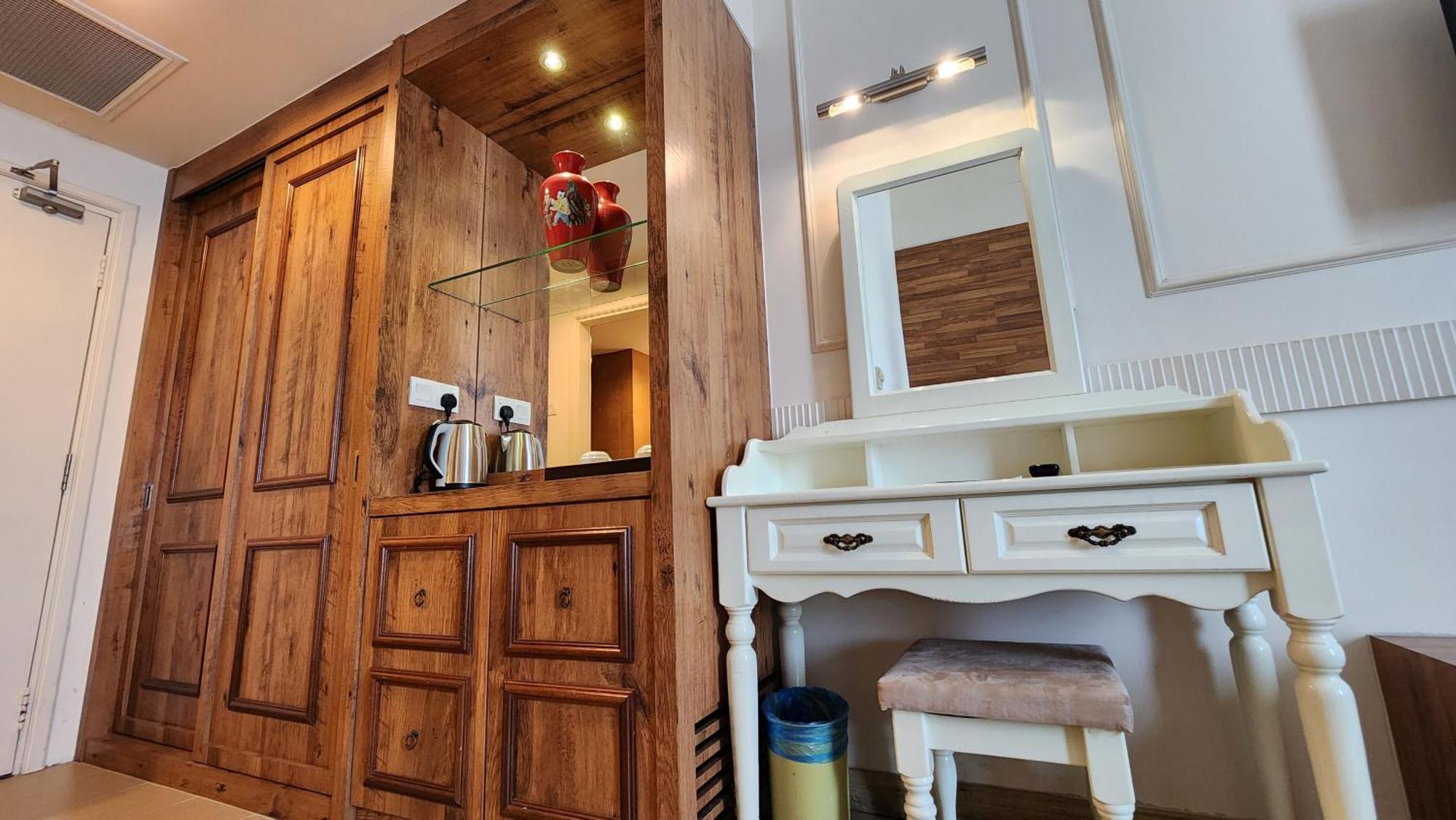 Premier Twin Room