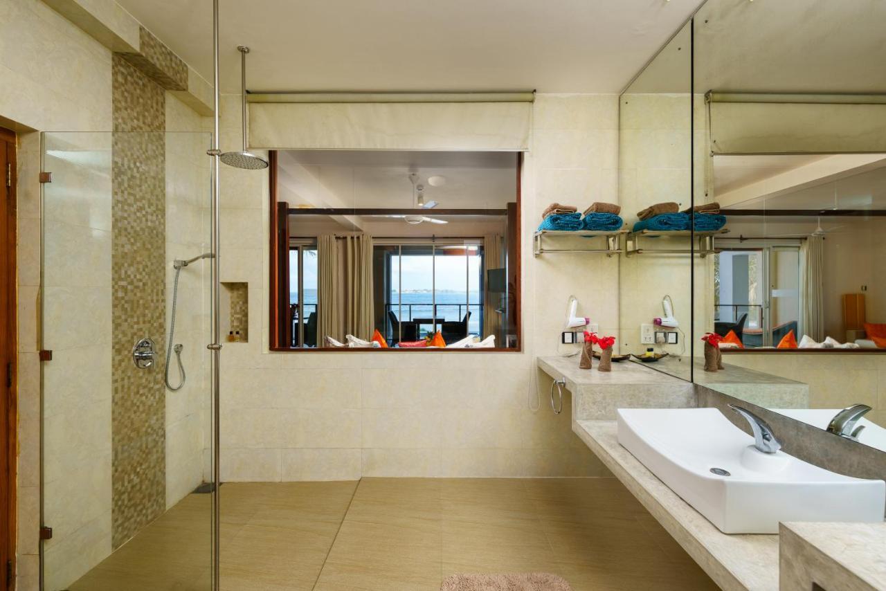 Deluxe Room Sea View on selected wines