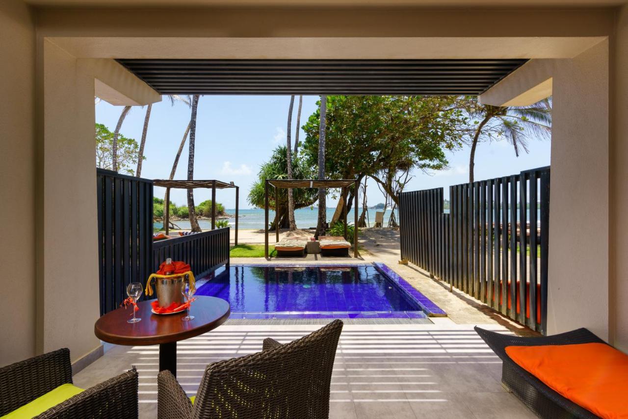 Deluxe Room Plunge Pool on selected wines