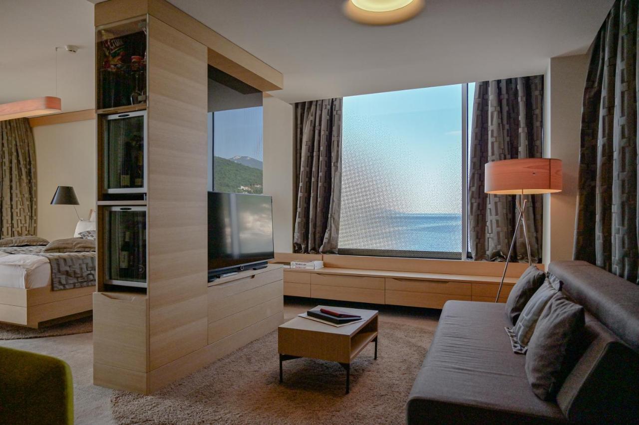 Deluxe Suite Sea View