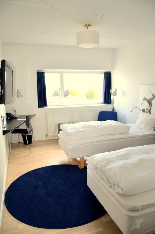 Twin Room,704498377:JPEG