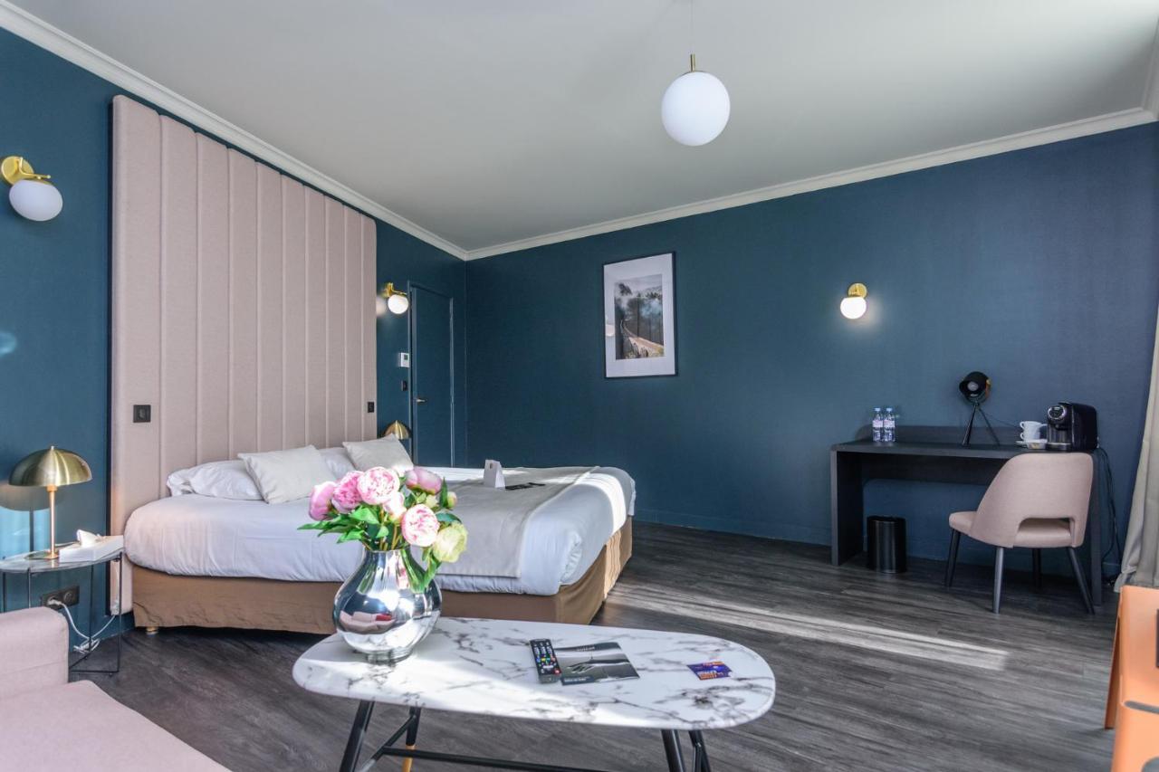 Superior Family Room