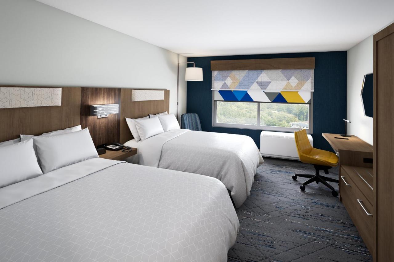 Standard Room Two Queen Beds