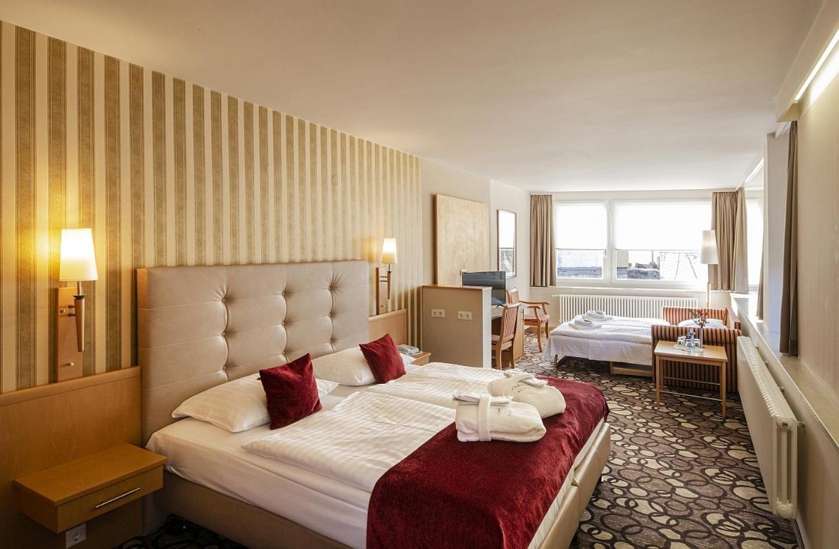 Large Double Room