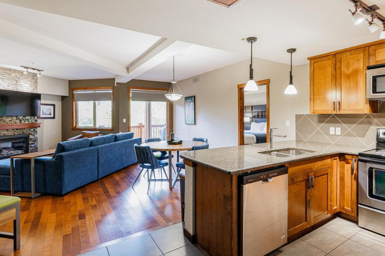 One Bedroom King Suite Plus Den