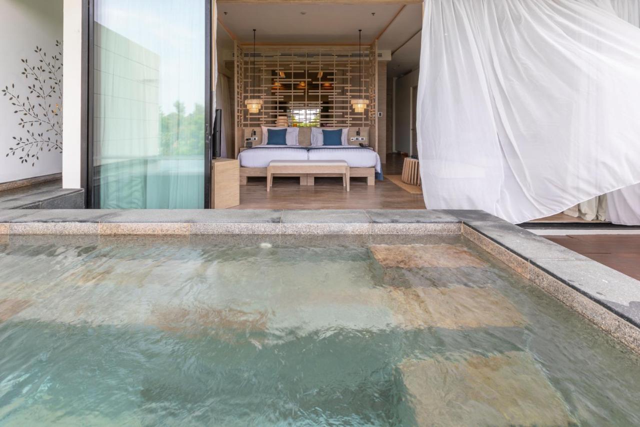 Deluxe Sky Pool Suite