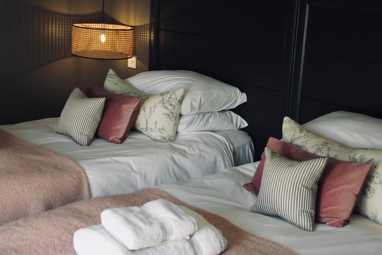 Deluxe Double or Twin Riverview