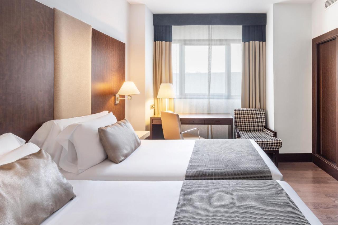 Standard Double or Twin Room,1336250243:JPEG