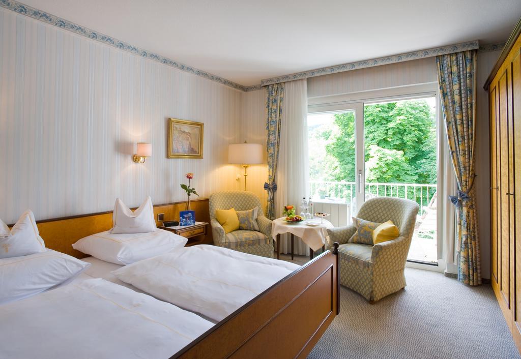 Doppelzimmer mit Balkon