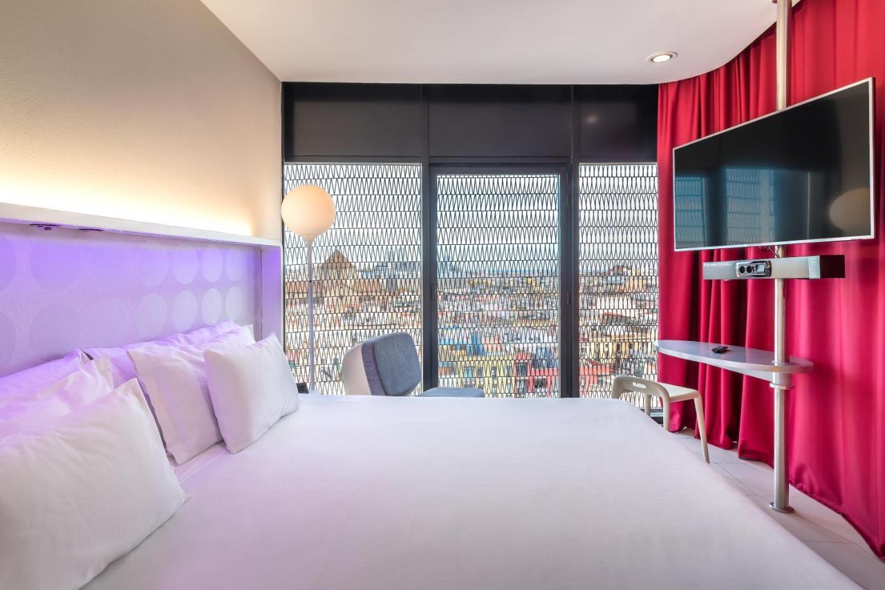 Deluxe Barcelona city View