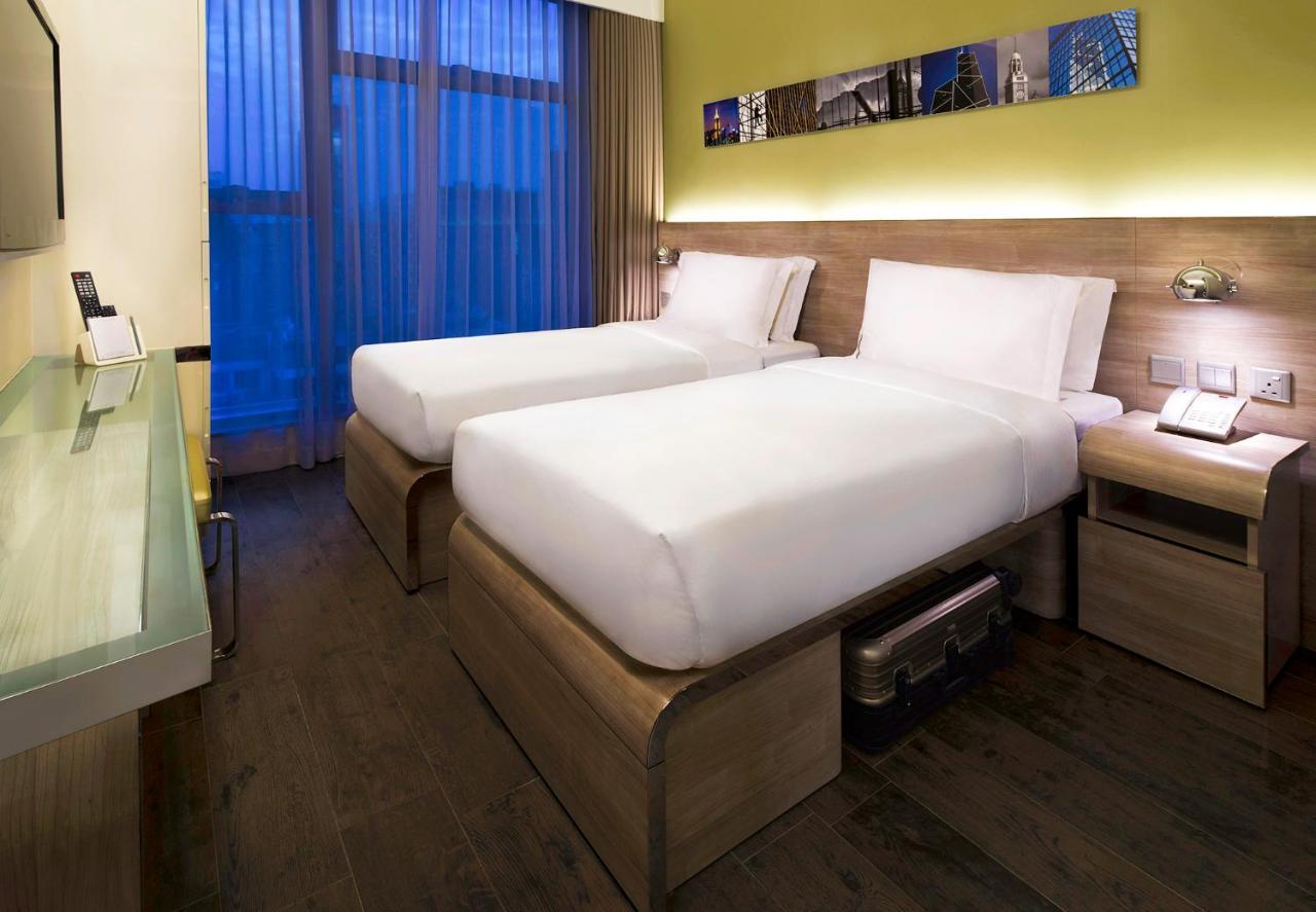 Deluxe Room,1524075496:JPEG