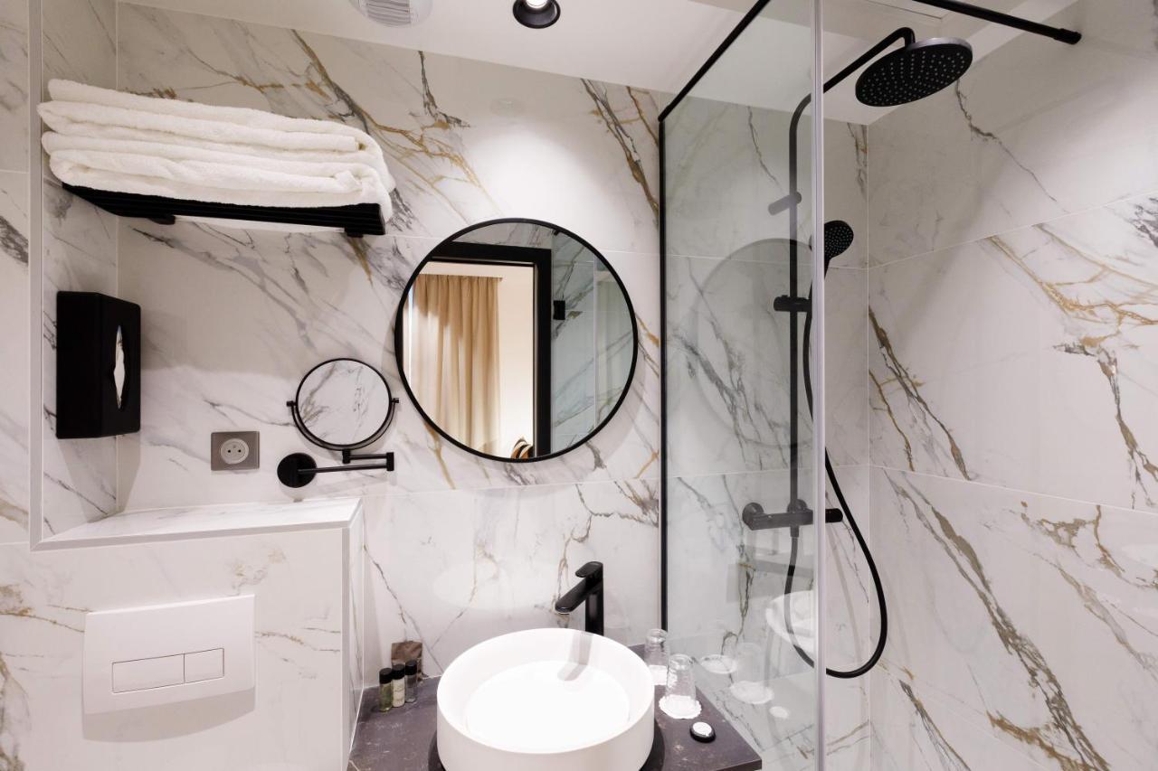 Chambre Double Supérieure avec Accès à la Piscine