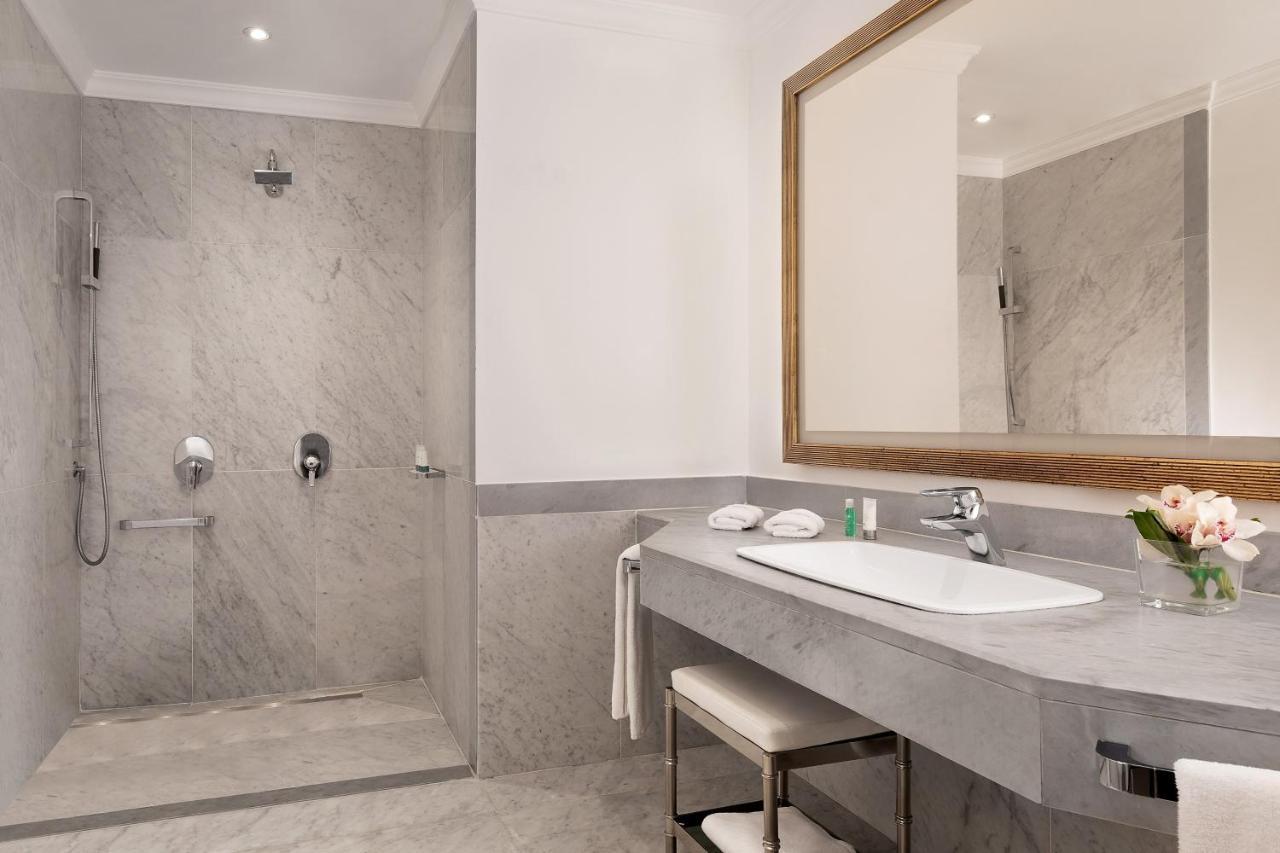 Grand Deluxe Contemporary Double Room