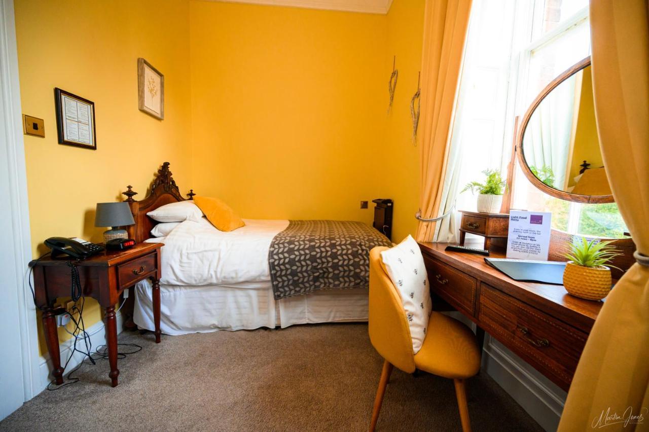 Single Room,1352147137:JPEG