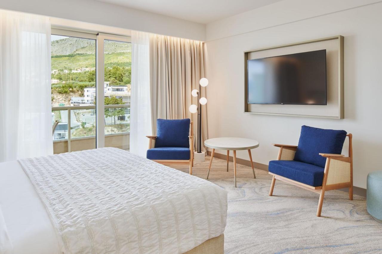 Premium Park View Room King bed