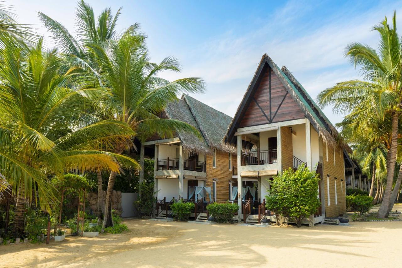 Panoramic Suite Sea View Early Check or Late Check-out on availability on Additional Food & Beverage on Spa Treatments
