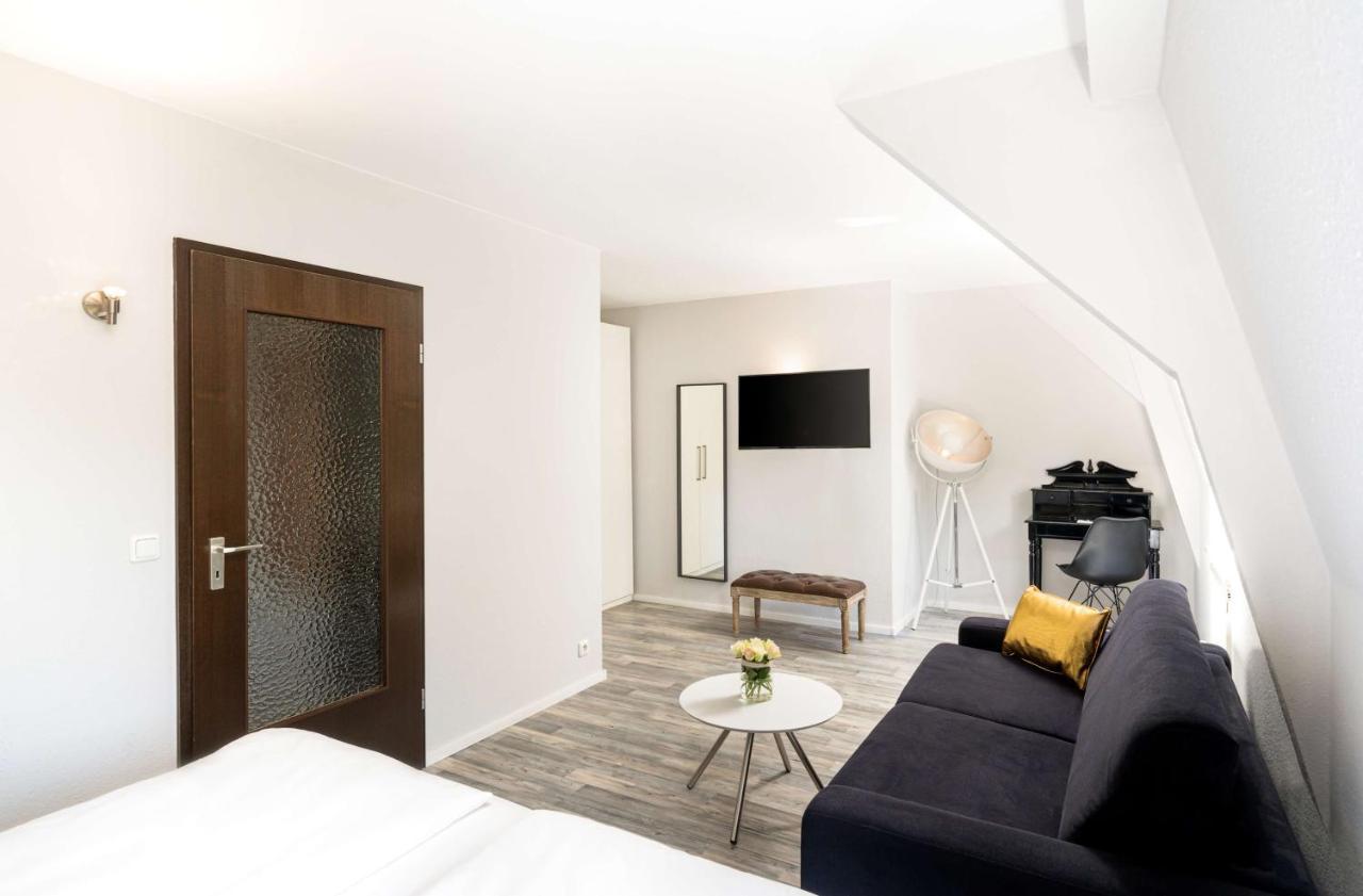 Double Room,1251656794:JPEG