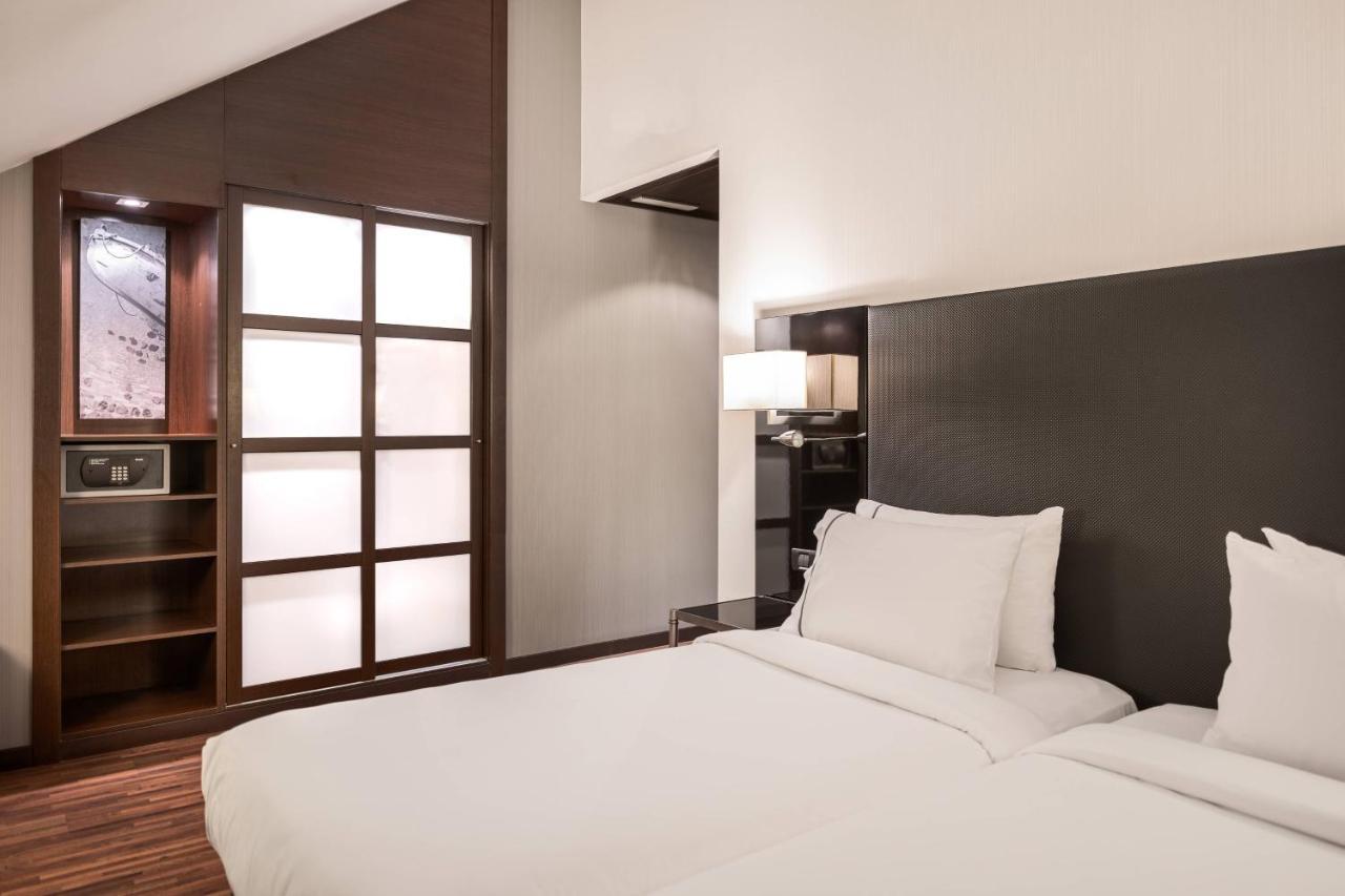 Twin Room,1357529444:JPEG