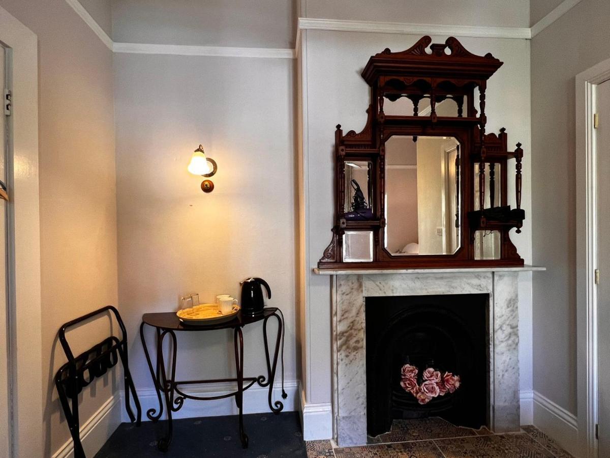 Standard Suite,1365171782:JPEG