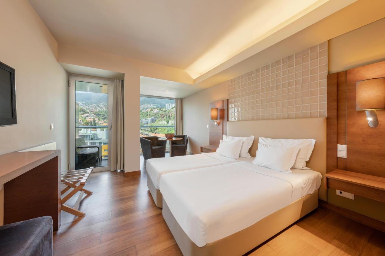 Classic Room with Mountain View,1345667444:JPEG
