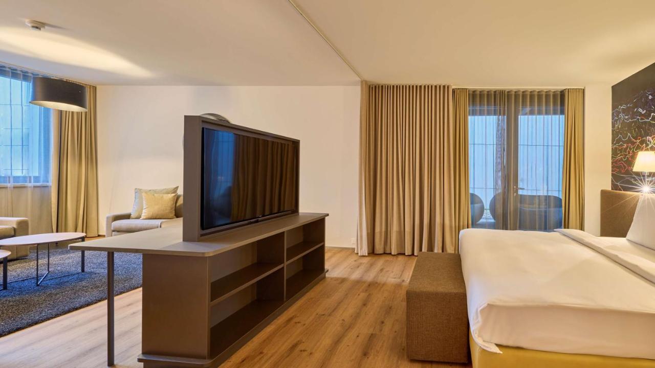 Junior Suite,1363892615:JPEG