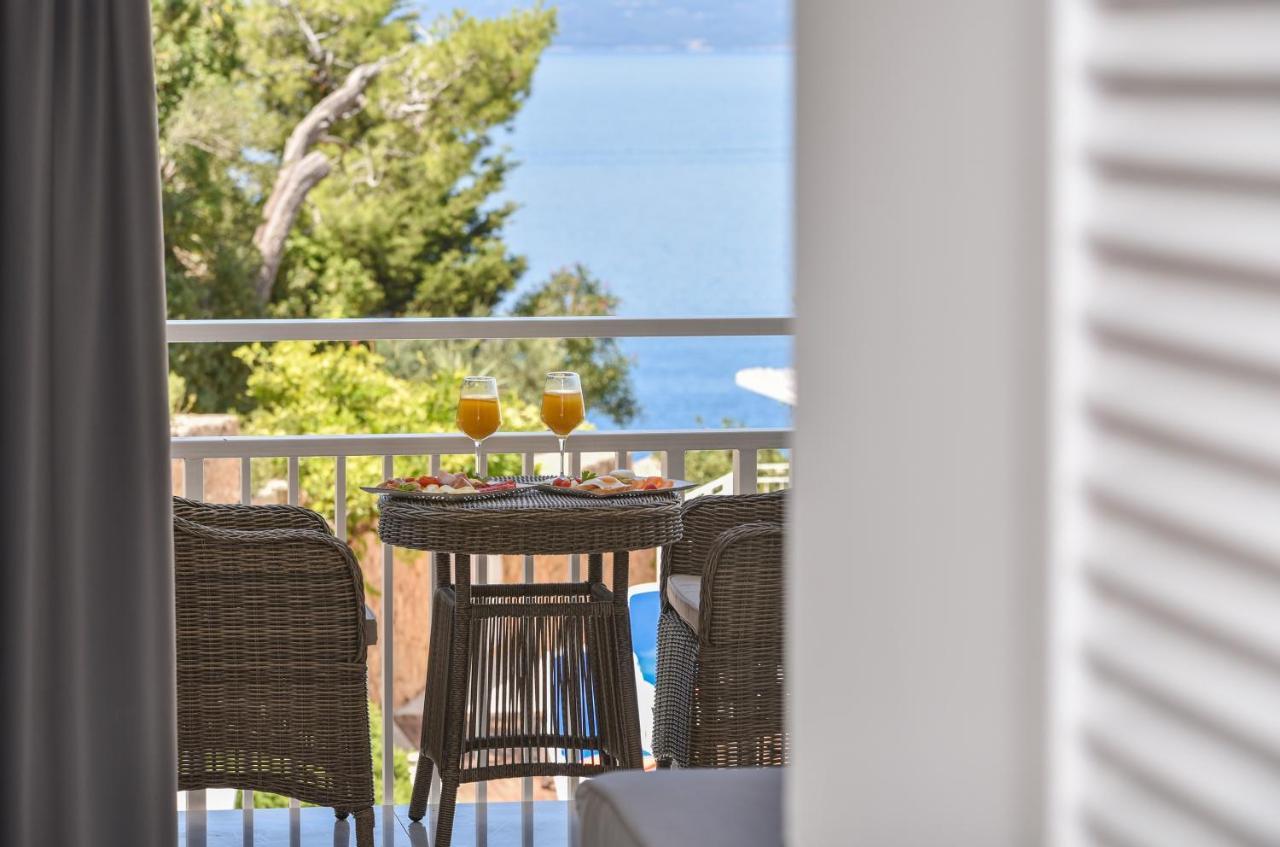 Double or Twin Room Partial Sea View