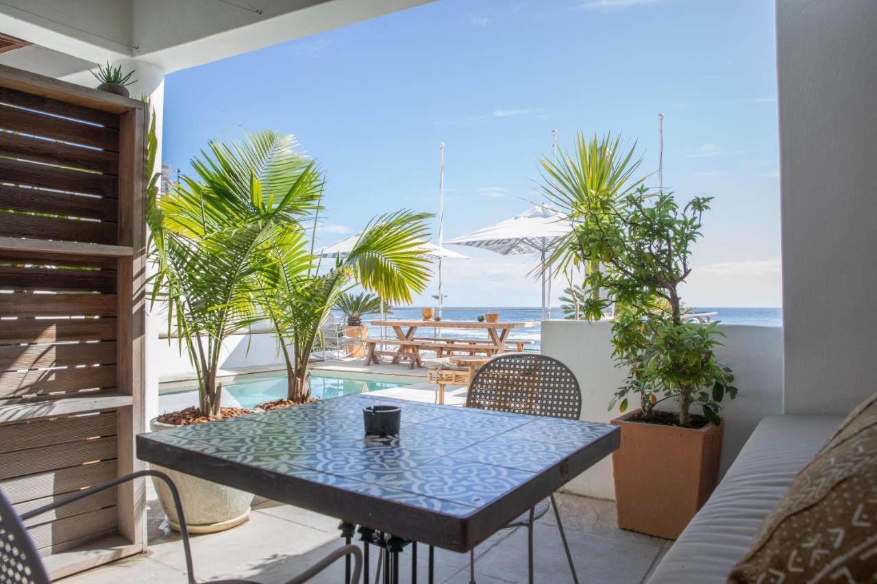 Pool sea facing room