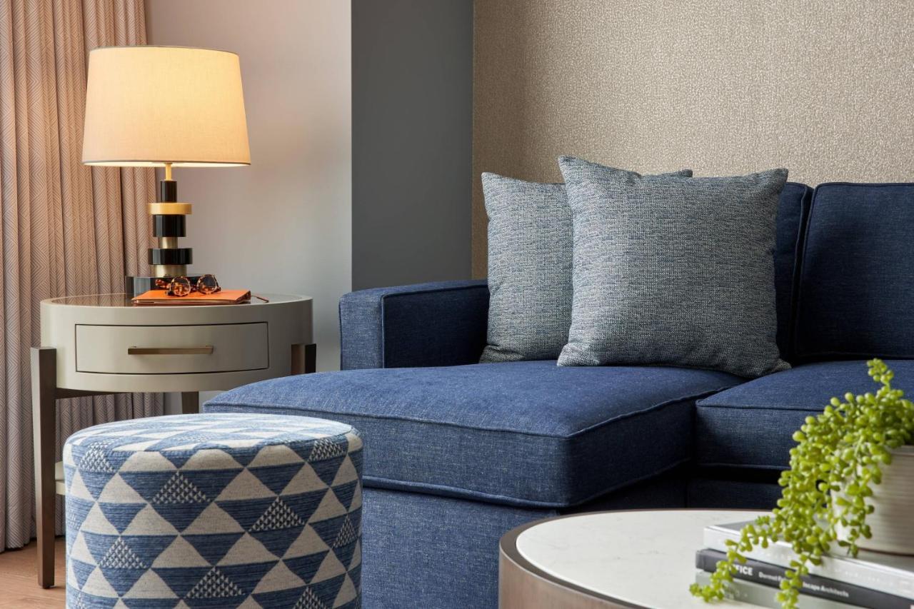 One Bedroom Executive suite with king bed and sofa bed,1539245209:JPEG