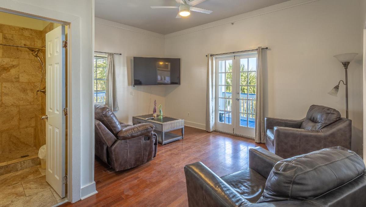 One-Bedroom Suite