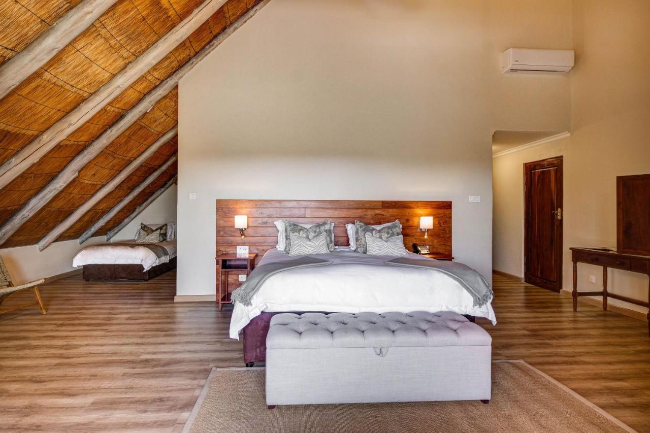 Standard Suite,1377666920:JPEG