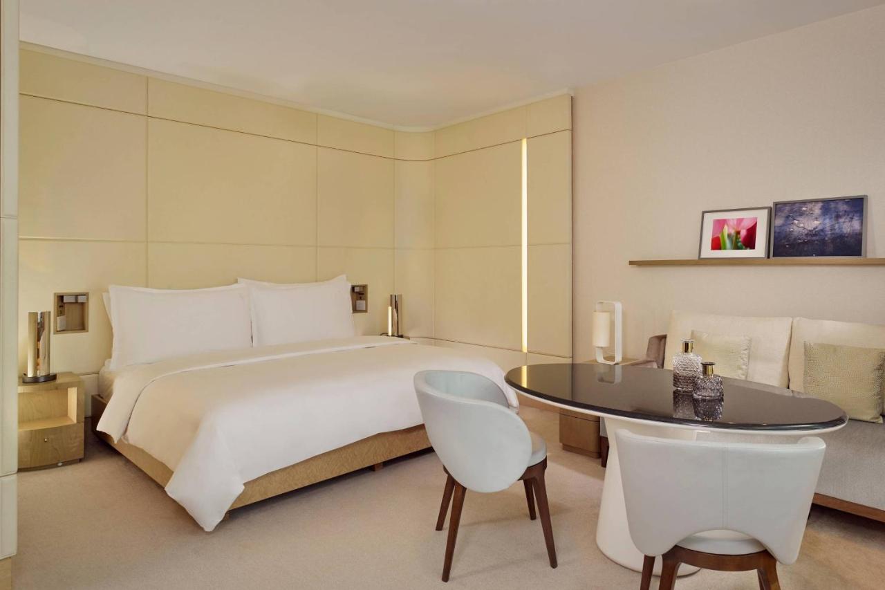 King Room Balcony,1379699207:JPEG