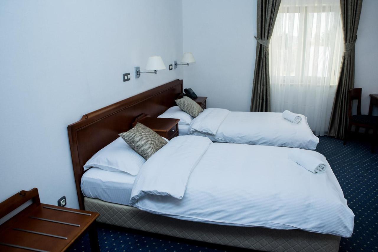 Triple Room,1377709592:JPEG