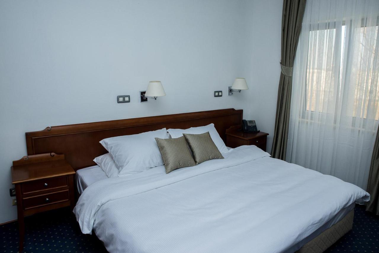 Deluxe Double Room,1377709772:JPEG