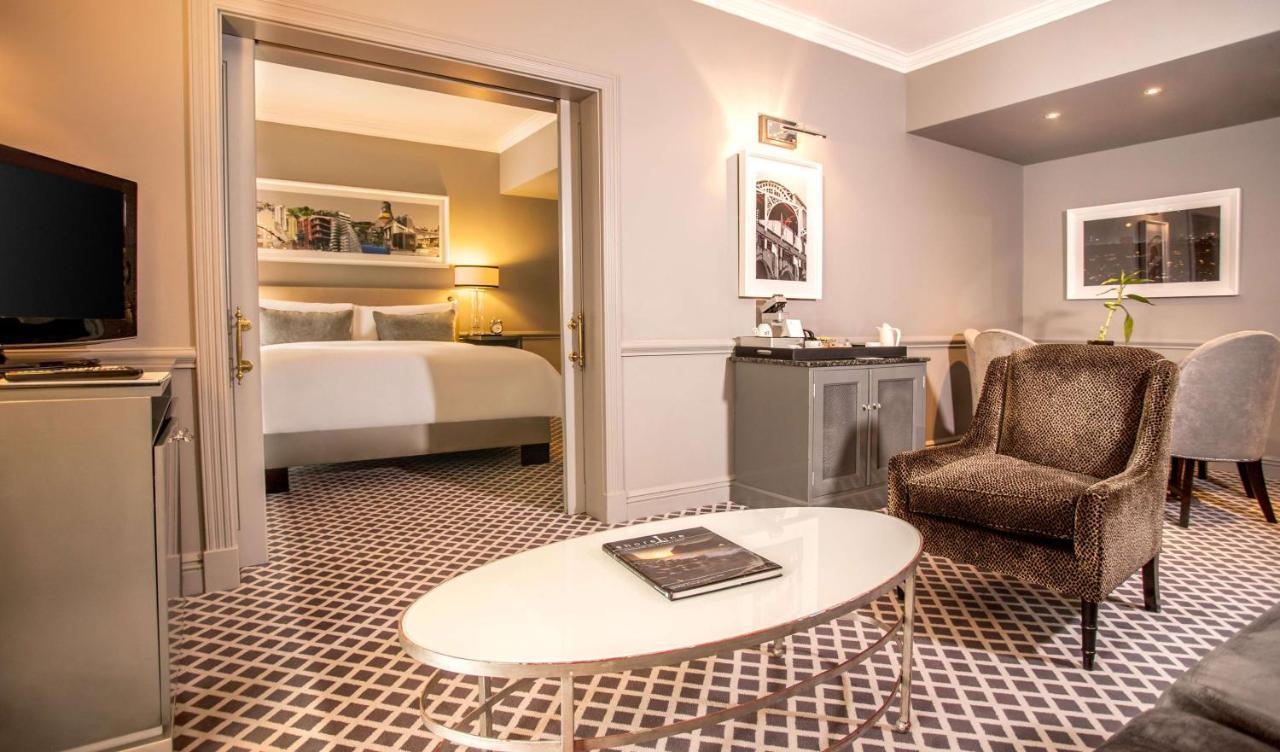 Luxury Suite,1213181491:JPEG