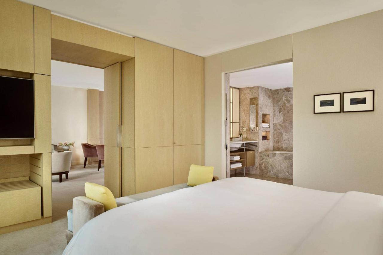 Executive King Suite