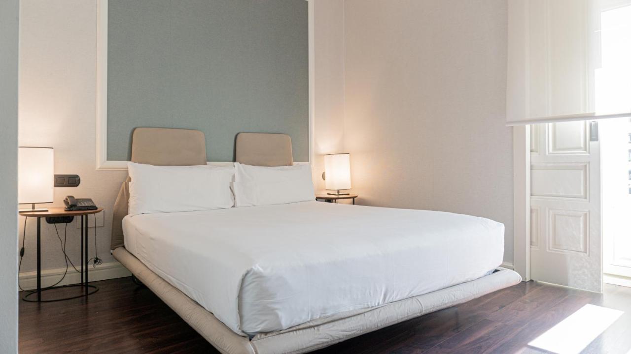 Deluxe Double Room Extra Bed