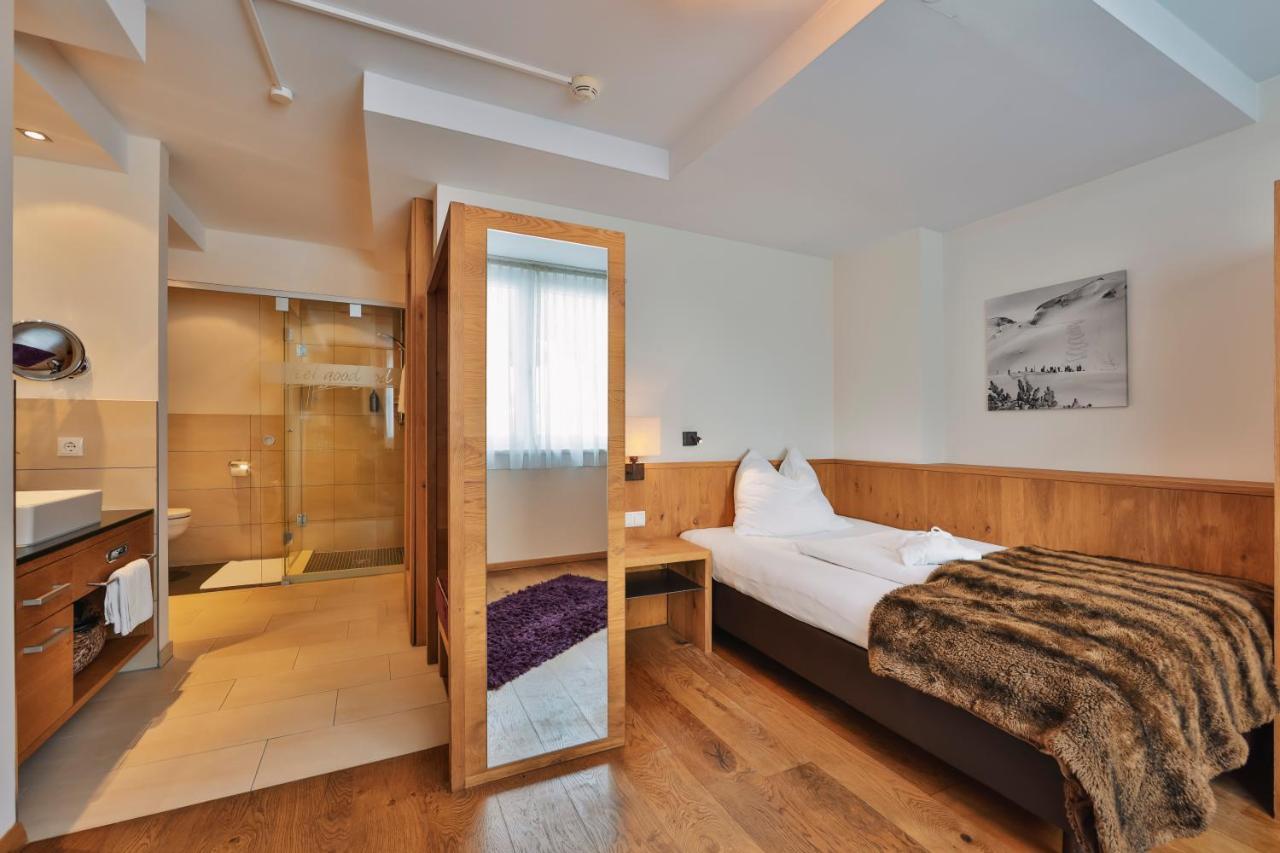 Deluxe Single Room