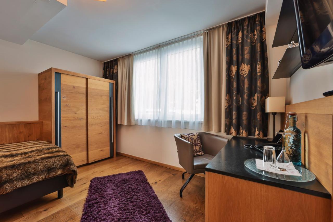 Deluxe Single Room