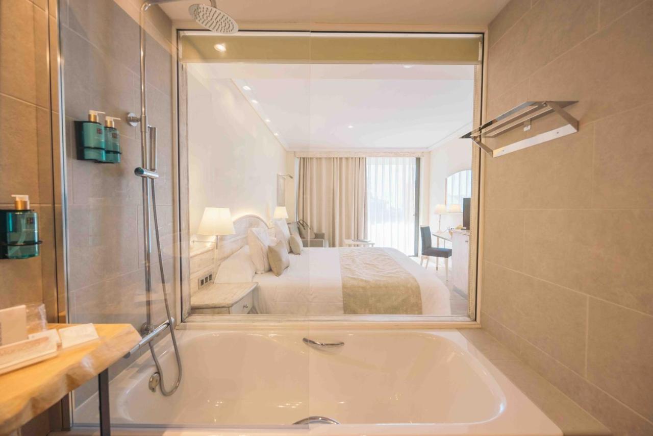 Double Room Canal View