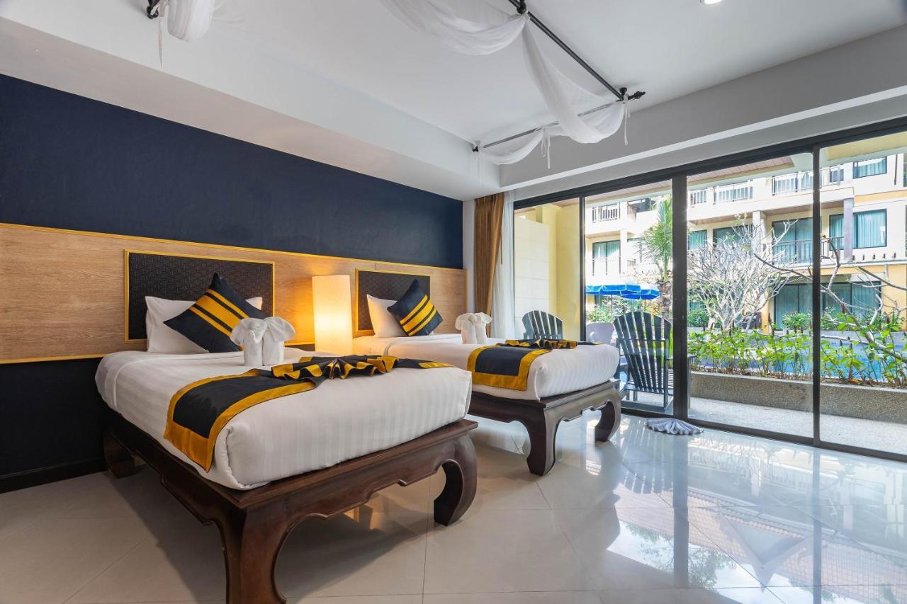 Deluxe Double or Twin Room Pool Access