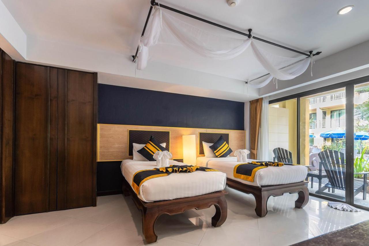 Deluxe Double or Twin Room Pool Access
