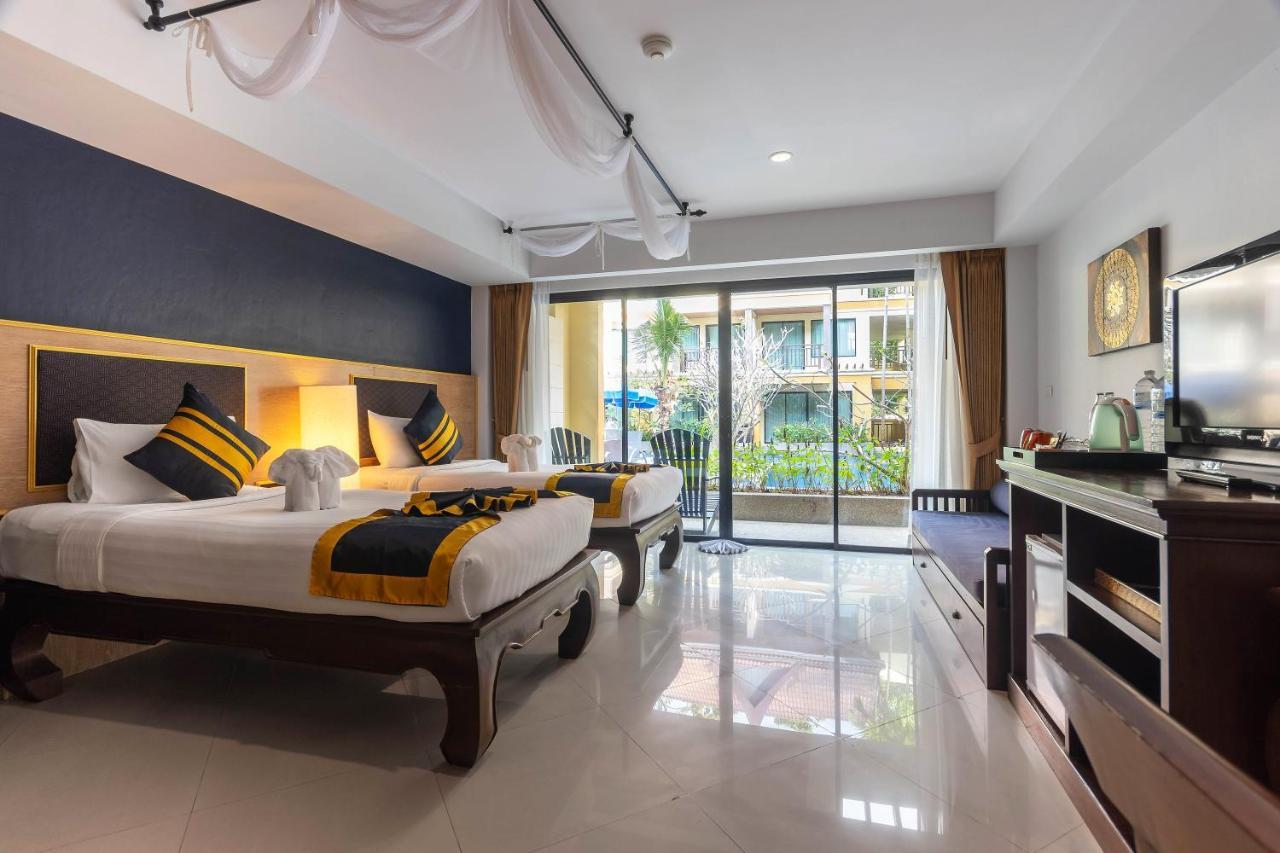 Deluxe Double or Twin Room Pool Access