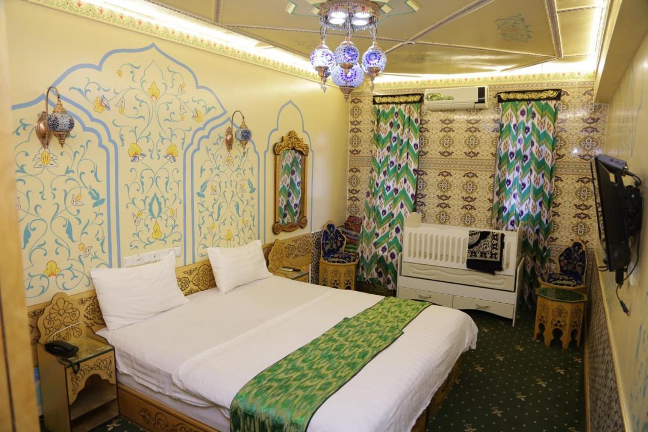 Large Twin Room