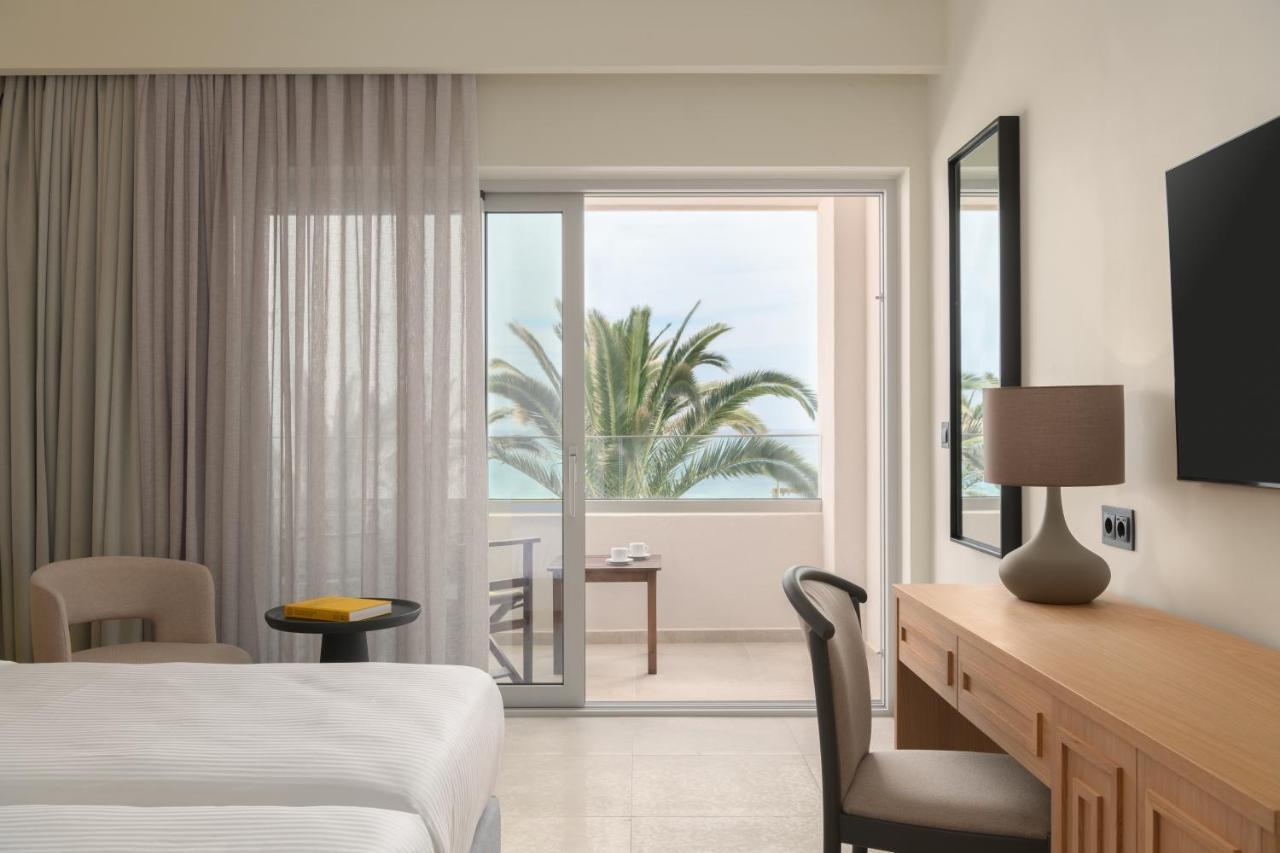 Double or Twin Room Sea View
