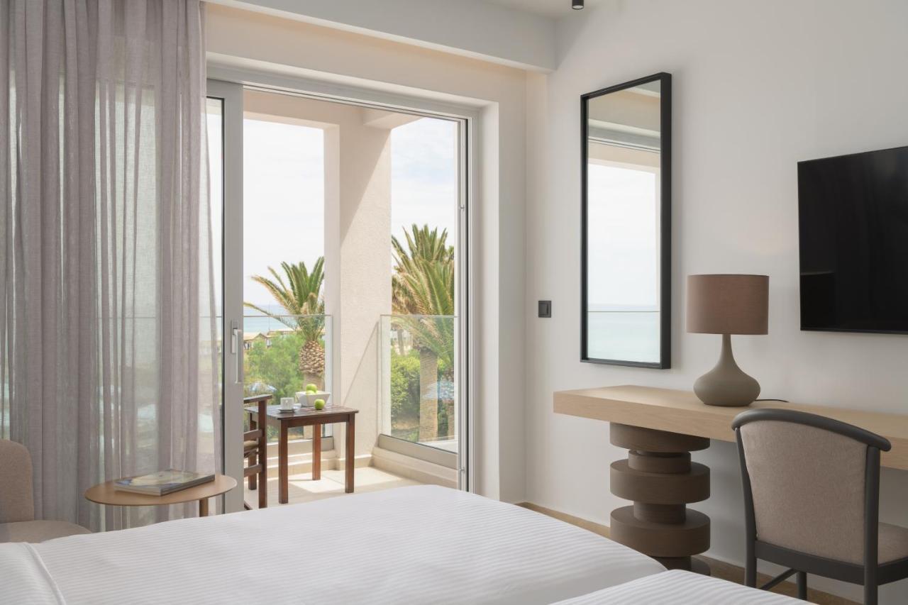 Double or Twin Room Sea View