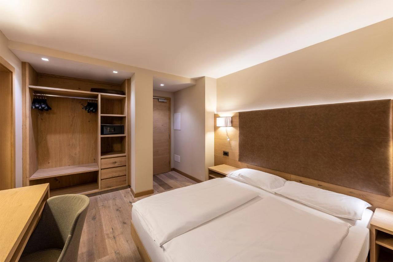 Standard Double Room,1398399863:JPEG