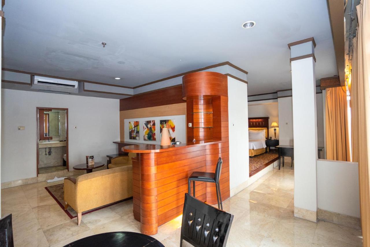 Suite Room