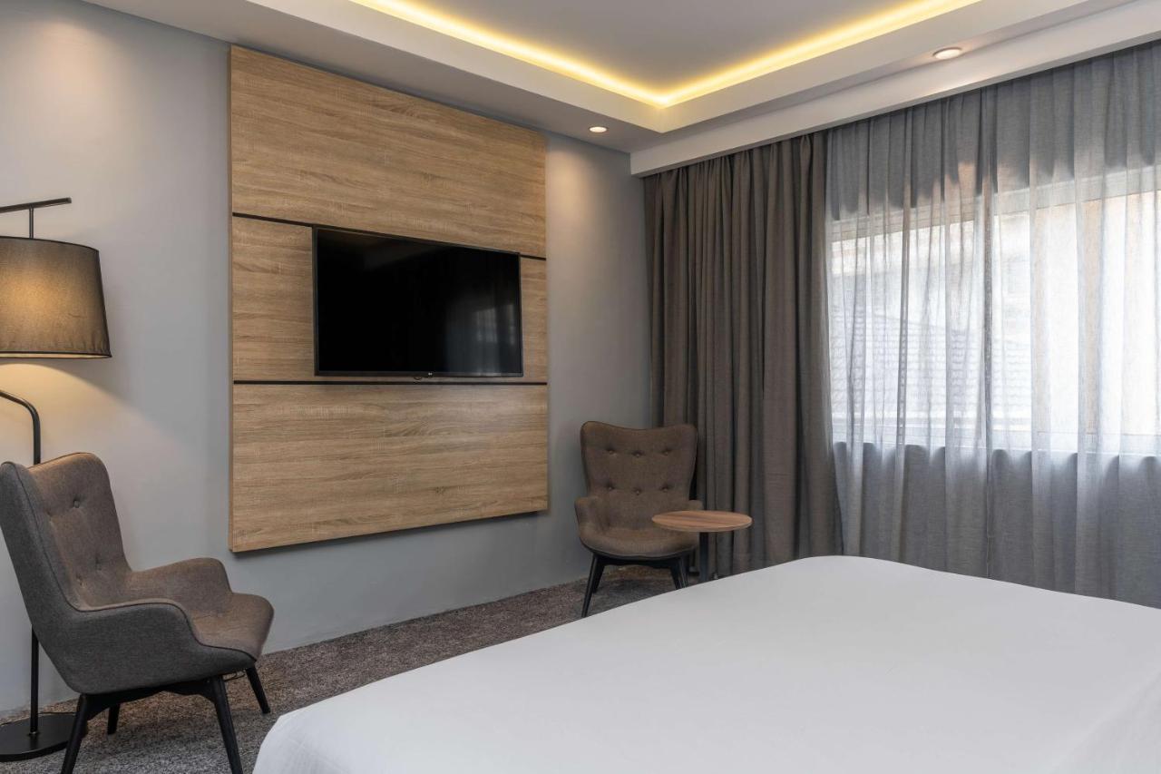 One-Bedroom Suite