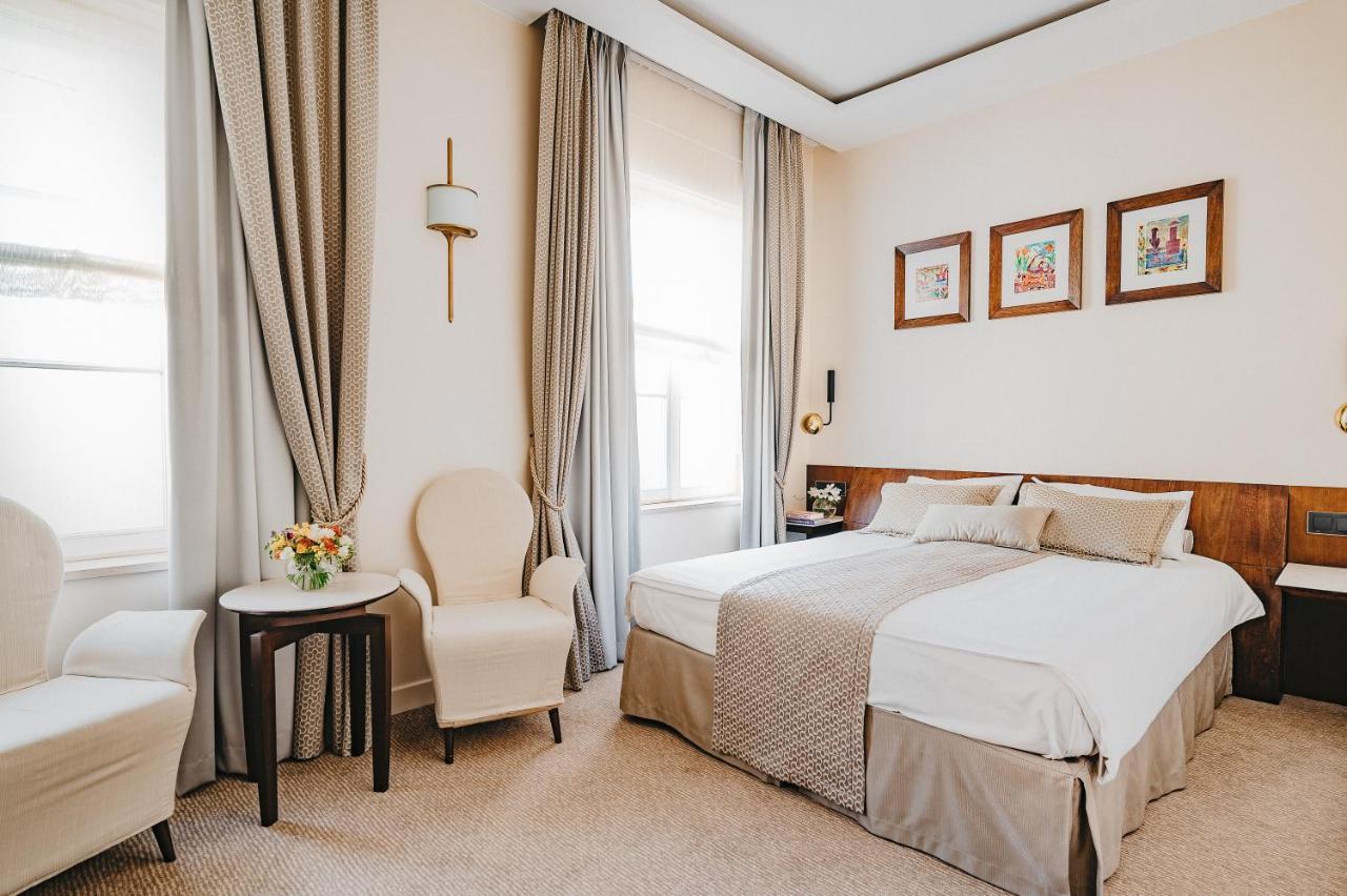 Classic Double Room